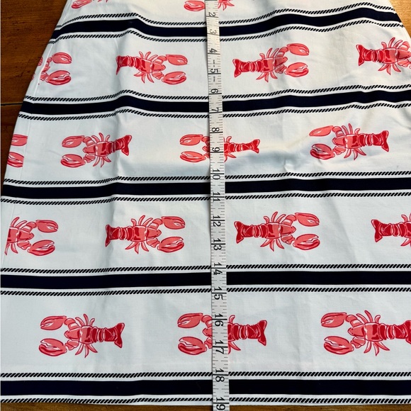 Talbots White Pencil Skirt with Red Lobster Print and Navy Stripes, Size 4 - Picture 7 of 11